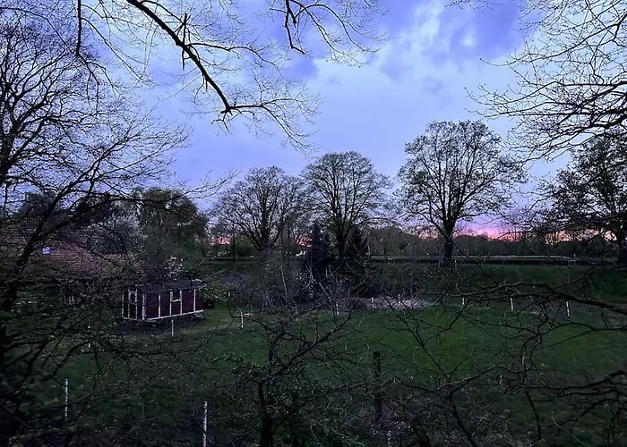 Kuscheltage Im Zirkuswagen Am Kanal Im Muensterland *