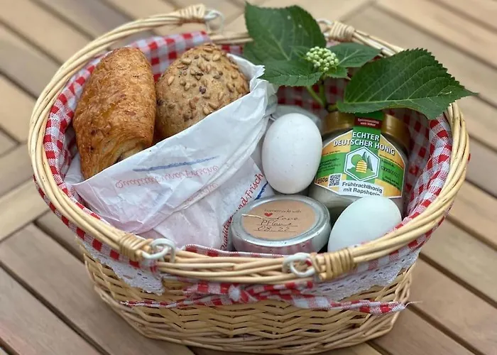 Kuscheltage Im Zirkuswagen Am Kanal Im Muensterland Recke